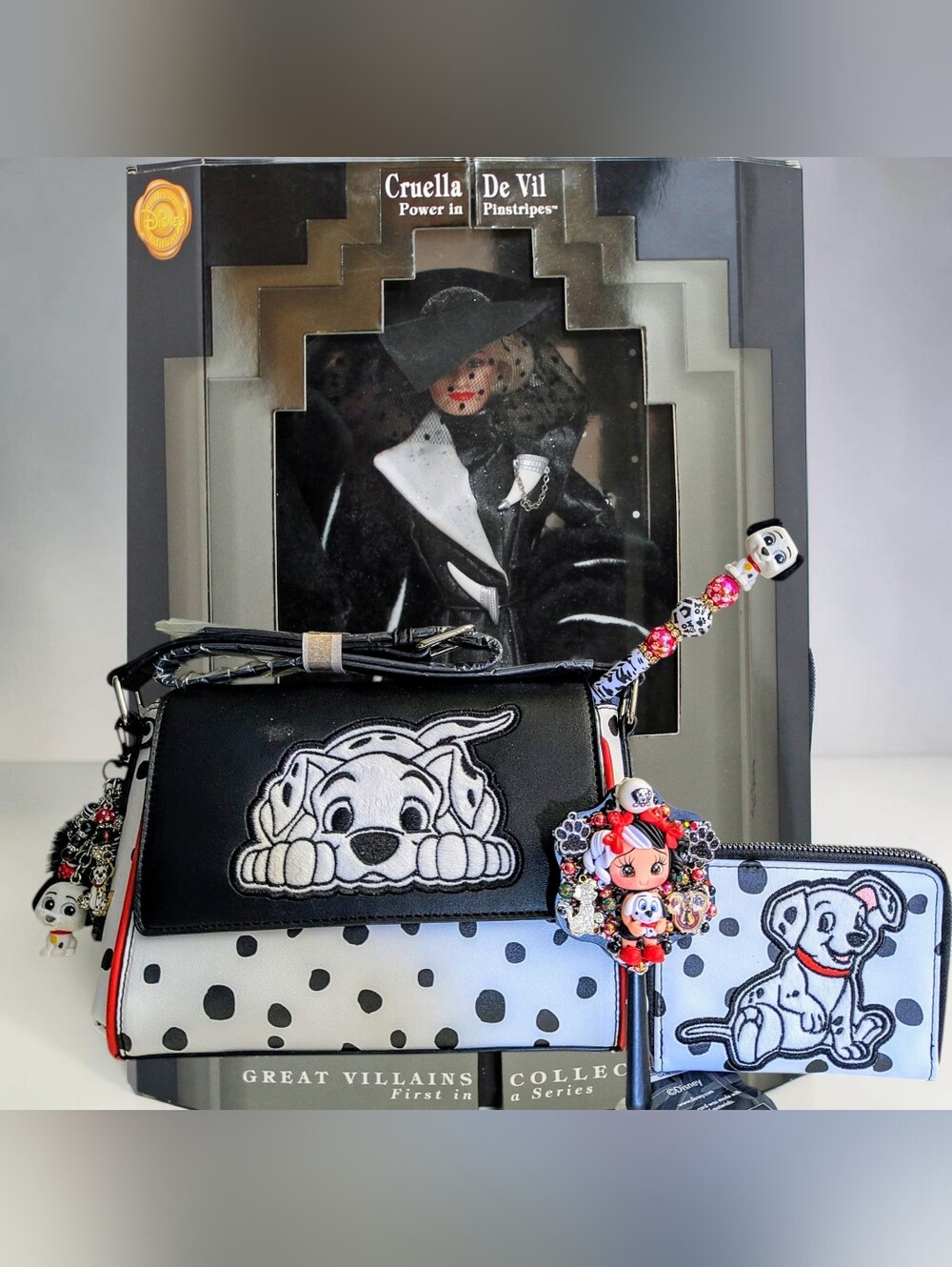 NWT Her Universe 101 Dalmatian CrossbodyBag, Wallet, Mirror,Charm,Pen&1996Barbie